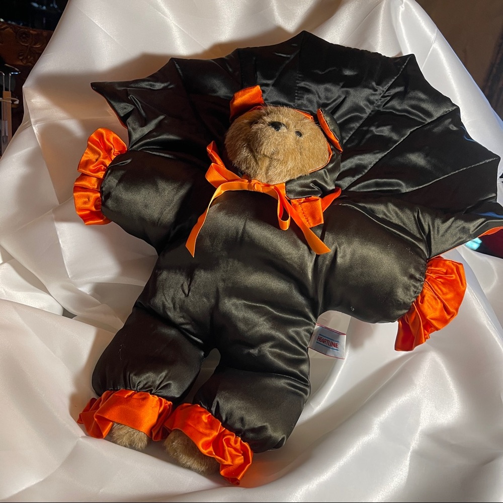 Vintage Heartline Halloween Vampire Bat Bear